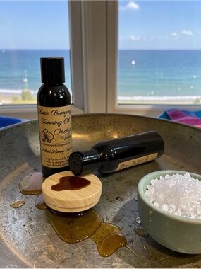 Orchid & Vine Luxe Bronzing Tanning Oil -  Salted Honey Butter